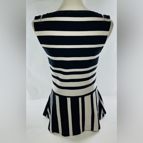 ANTHROPOLOGIE ANTONIA PEPLUM TOP SIZE MEDIUM - Picture 4 of 8